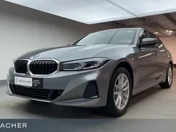 BMW 330e
