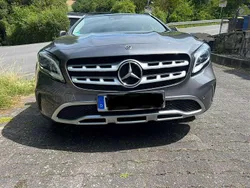 Grau Gebraucht 2019 Mercedes GLA200 Urban SUV | 20.600 € (Superpreis)