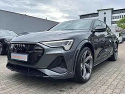 Grau Gebraucht 2022 Audi e-tron Sportback Exclusive SUV | 45.220 € (Fairer Preis)