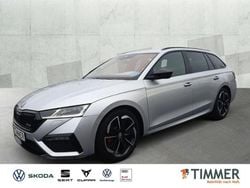Brilliantsilber metallic Gebraucht 2022 Skoda Octavia RS Kombi | 30.440 € (Fairer Preis)