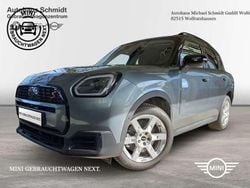 Smokey green (metallic) Gebraucht 2024 Mini Cooper S Countryman Classic SUV | 35.650 € (Fairer Preis)
