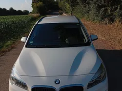Weiß Gebraucht 2015 BMW 218 Gran Tourer Sport Line Van / Kleinbus | 13.000 €