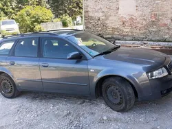 Silber Gebraucht 2001 Audi A4 Kombi | 3.200 € (Fairer Preis)