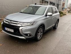 Schwarz Gebraucht 2017 Mitsubishi Outlander Diamant Edition SUV | 9.900 €