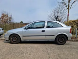 Silber Gebraucht 2002 Opel Astra Limousine | 800 € (Guter Preis)