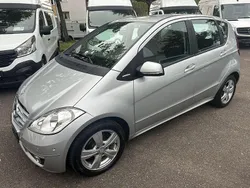 Silber Gebraucht 2011 Mercedes A180 Avantgarde Limousine | 8.990 € (Etwas zu teuer)