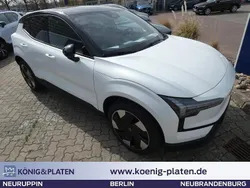 Crystal white (weiß) Gebraucht 2024 Volvo EX30 Plus SUV | 38.290 € (Fairer Preis)
