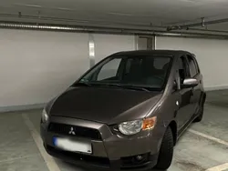 Braun Gebraucht 2012 Mitsubishi Colt Limousine | 2.500 € (Etwas zu teuer)