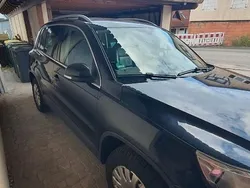 Schwarz Gebraucht 2009 VW Tiguan SUV | 3.700 € (Guter Preis)