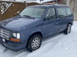 Blau Gebraucht 1992 Chrysler Voyager Van / Kleinbus | 1.200 €