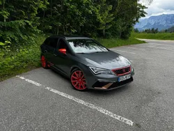 Grau Gebraucht 2017 Cupra Leon Limousine | 19.999 € (Superpreis)