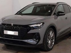 Grau Gebraucht 2022 Audi Q4 e-tron S-Line SUV | 31.700 € (Superpreis)
