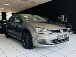 Grau Gebraucht 2014 VW Golf VII Limousine | 7.900 € (Fairer Preis)
