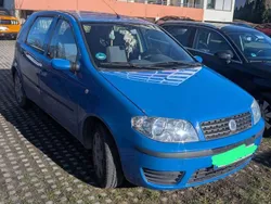 Blau Gebraucht 2005 Fiat Punto Dynamic Kleinwagen | 650 € (Guter Preis)