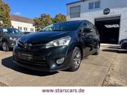 Blau Gebraucht 2015 Toyota Verso Skyview Edition Van / Kleinbus | 9.850 € (Fairer Preis)