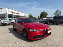 Rot Gebraucht 2024 Alfa Romeo Giulia Veloce Limousine | 36.900 € (Guter Preis)