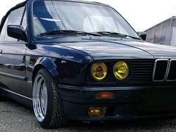 Schwarz Gebraucht 1990 BMW 325 Cabriolet Sport Line Cabrio | 16.500 €