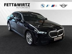 Saphirschwarz metallic Gebraucht 2024 BMW i5 Comfort Edition Limousine | 45.500 €