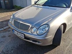 Beige Gebraucht 2005 Mercedes E200 Classic Kombi | 4.200 € (Guter Preis)