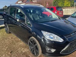 Schwarz Gebraucht 2015 Ford C-MAX Cool & Connect Van / Kleinbus | 9.150 € (Guter Preis)