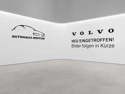 Black stone Gebraucht 2022 Volvo XC40 Core SUV | 31.290 € (Fairer Preis)