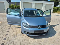 Blau Gebraucht 2010 VW Golf Plus Comfortline Van / Kleinbus | 4.500 € (Guter Preis)