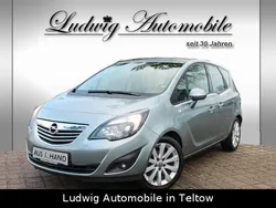 Silber metallic Gebraucht 2011 Opel Meriva Design Edition Van / Kleinbus | 7.150 € (Fairer Preis)