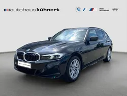 Black sapphire metallic Gebraucht 2024 BMW 318 Kombi | 31.885 € (Guter Preis)