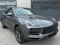 Grau Gebraucht 2020 Porsche Cayenne SUV | 64.990 € (Guter Preis)