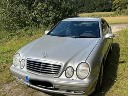 Silber Gebraucht 2000 Mercedes CLK230 AMG Coupé | 2.590 € (Guter Preis)