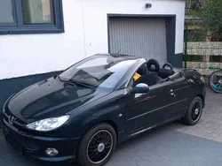 Schwarz Gebraucht 2006 Peugeot 206 CC Cabrio | 799 € (Superpreis)