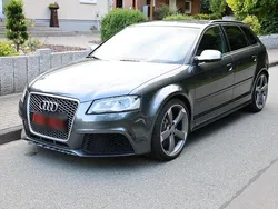 Grau Gebraucht 2012 Audi RS3 Kleinwagen | 25.600 € (Etwas zu teuer)