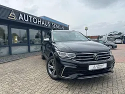 Schwarz Gebraucht 2022 VW Tiguan Allspace R-line SUV | 33.990 € (Etwas zu teuer)