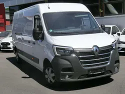Weiß uni Gebraucht 2024 Renault Master Komfort Van | 29.990 € (Guter Preis)