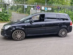 Schwarz Gebraucht 2008 Opel Zafira Van / Kleinbus | 3.650 € (Fairer Preis)