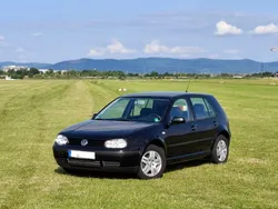 Schwarz Gebraucht 2002 VW Golf IV Edition Limousine | 1.690 € (Teuer)