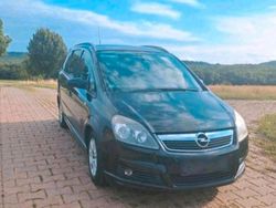 Schwarz Gebraucht 2006 Opel Zafira OPC Van / Kleinbus | 3.500 € (Etwas zu teuer)
