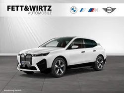 Mineralweiss metallic Gebraucht 2024 BMW iX Sport Line SUV | 66.900 € (Guter Preis)