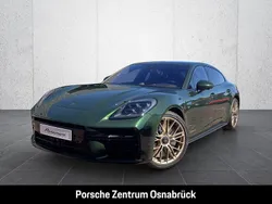 Grün Neu 2025 Porsche Panamera Turbo S Executive Limousine | 302.689 € (Teuer)