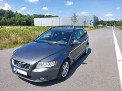 Grau Gebraucht 2011 Volvo V50 Business Edition Kombi | 2.780 € (Superpreis)