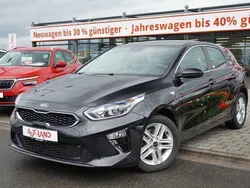 Schwarz Gebraucht 2021 Kia Ceed Vision Limousine | 22.990 € (Teuer)