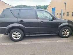 Grau Gebraucht 2005 Ssangyong Rexton SUV | 2.950 €