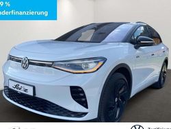Gletscherweiß metallic Gebraucht 2023 VW ID.4 GTX SUV | 44.680 €