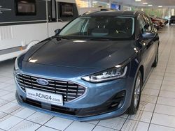 Chromablau metallic Gebraucht 2023 Ford Focus Titanium Kombi | 16.500 € (Etwas zu teuer)