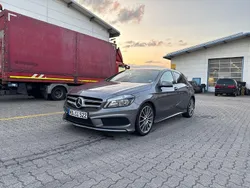 Grau Gebraucht 2015 Mercedes A180 AMG line Limousine | 9.950 € (Fairer Preis)
