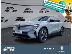 Grau Gebraucht 2024 Renault Mégane Techno Limousine | 34.990 € (Etwas zu teuer)
