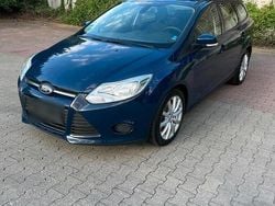 Blau Gebraucht 2012 Ford Focus Kombi | 5.100 € (Fairer Preis)