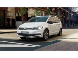Weiss Gebraucht 2025 VW Touran Highline Van / Kleinbus | 56.885 €