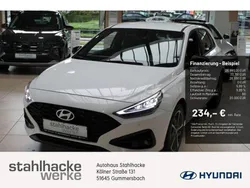 Weiß Neu 2024 Hyundai i30 Advantage Limousine | 26.990 € (Fairer Preis)