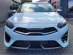 Grün Neu 2025 Kia Ceed Sportswagon GT-Line Kombi | 29.650 € (Guter Preis)